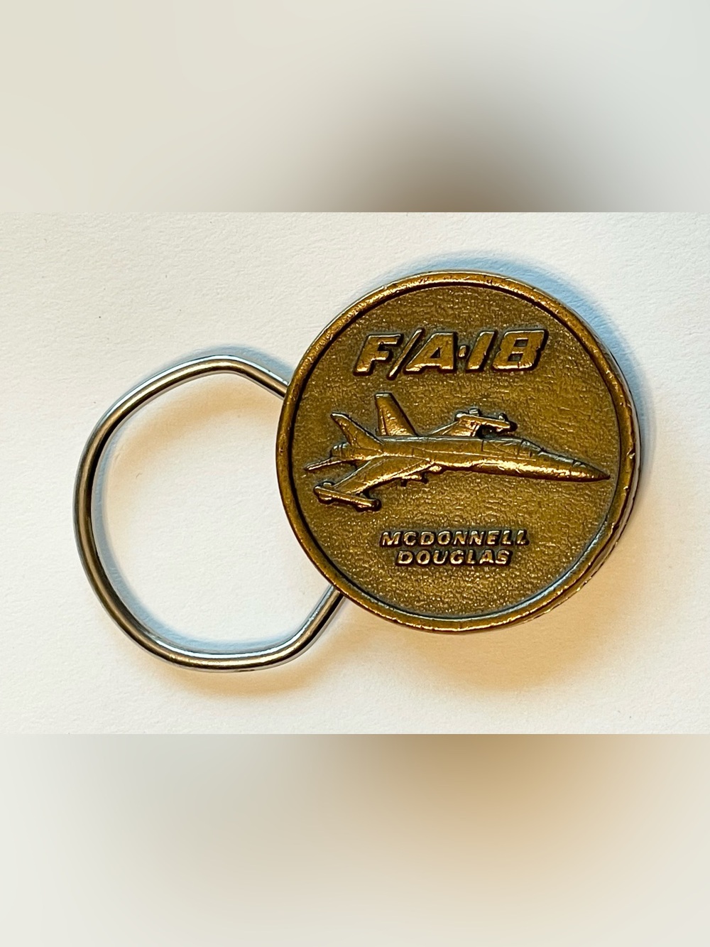 Vintage McDonnell Douglas F/A-18 metal key ring (1997)